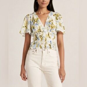 NWT Abercrombie & Fitch Blue Floral Smocked V-Neck Top Small